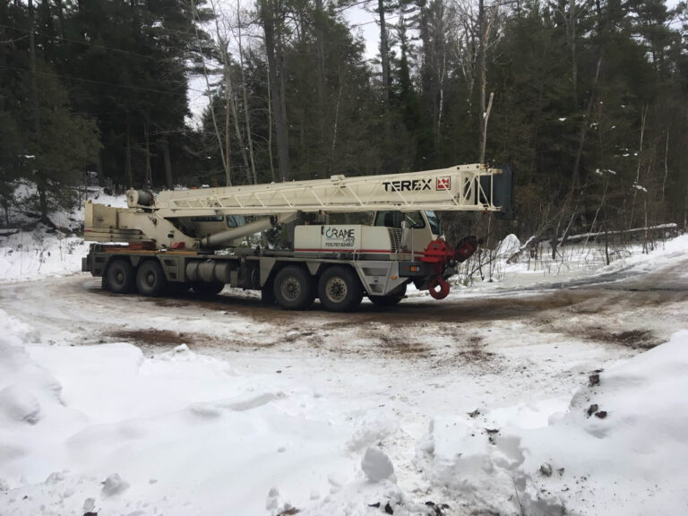 The Crane Guy logo