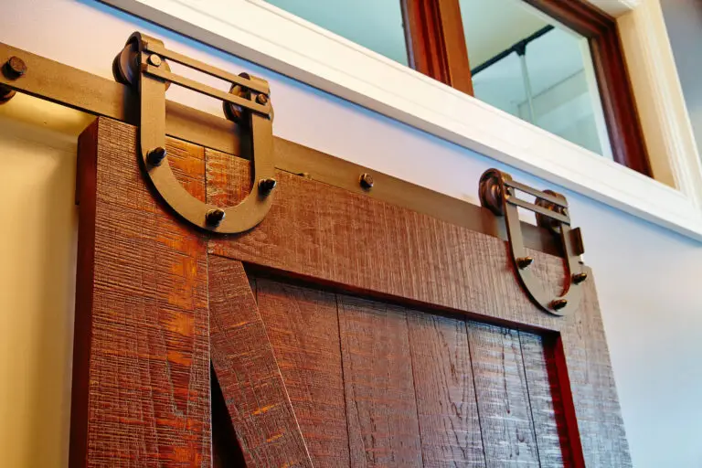 The KeyMaker locksmith service image of door lock and handle