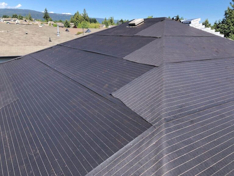 Undercover Roofing team installing roofing