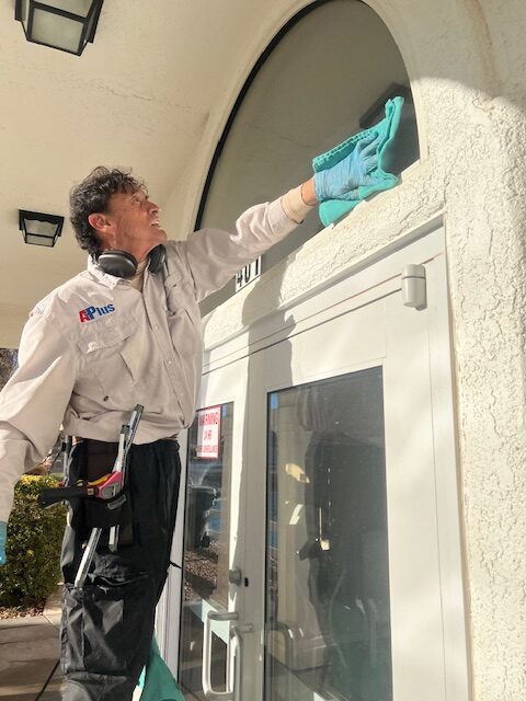 photo cleaning windows